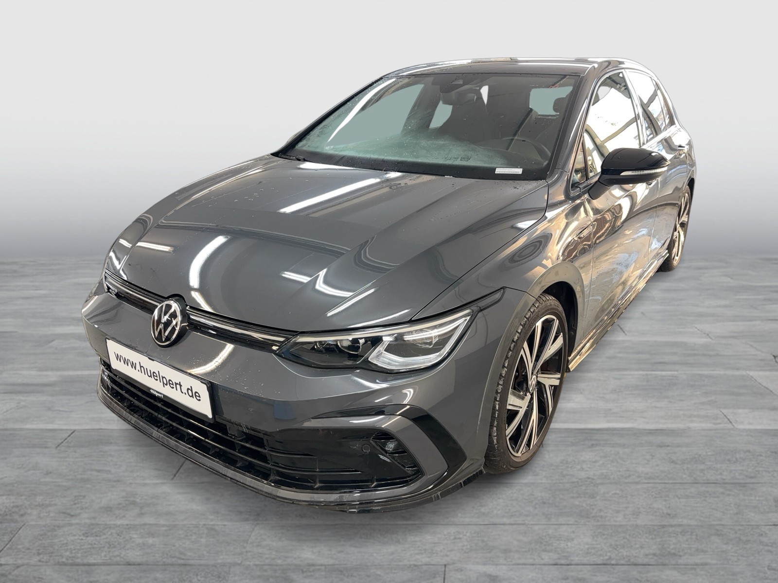 Volkswagen Golf VIII 1.5eTSI R-LINE BLACKSTYLE CAM ACC LM18