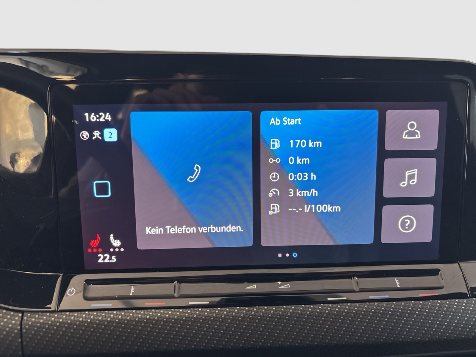 Volkswagen Golf VIII 1.5eTSI R-LINE BLACKSTYLE CAM ACC LM18