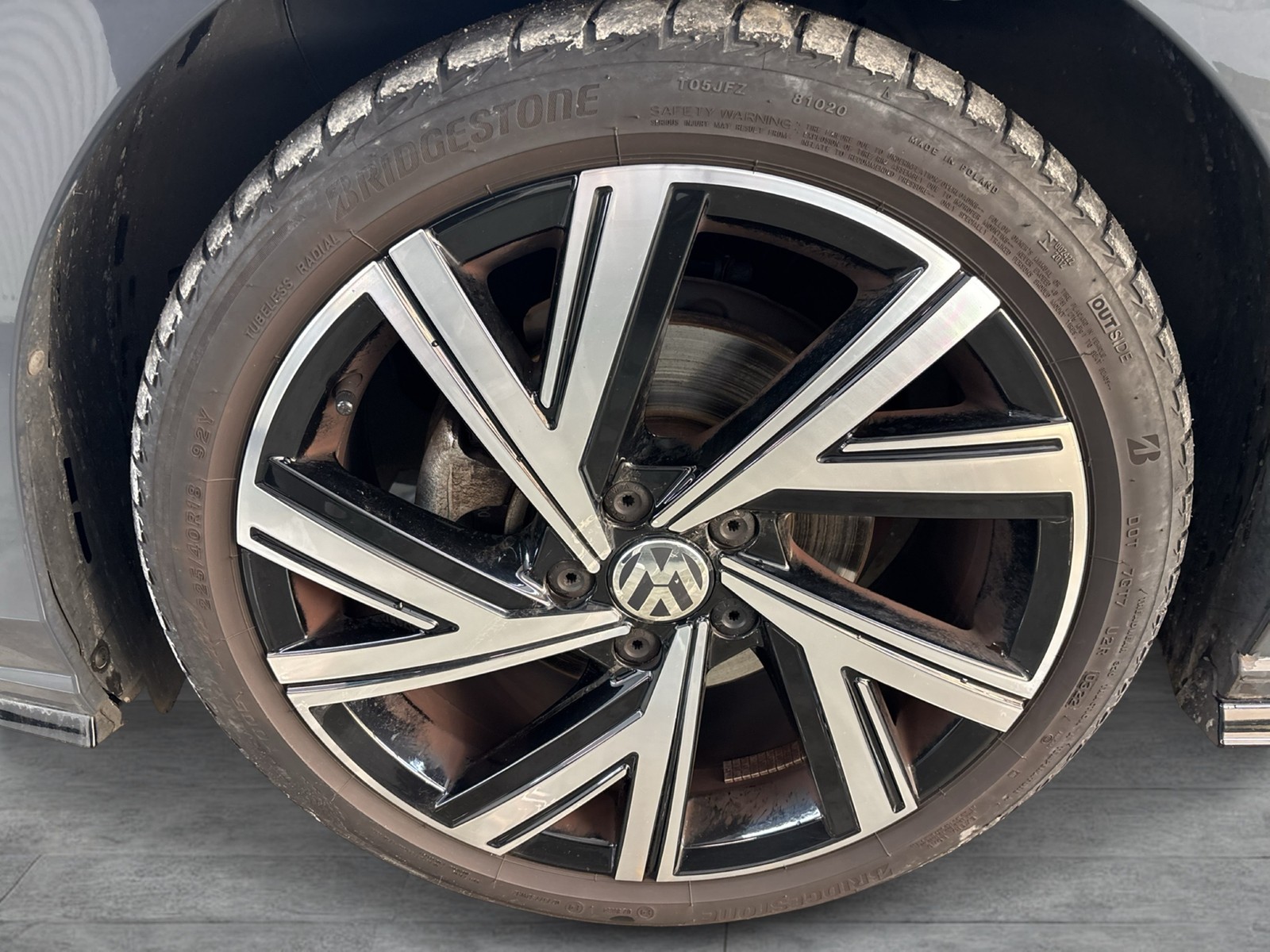 Volkswagen Golf VIII 1.5eTSI R-LINE BLACKSTYLE CAM ACC LM18