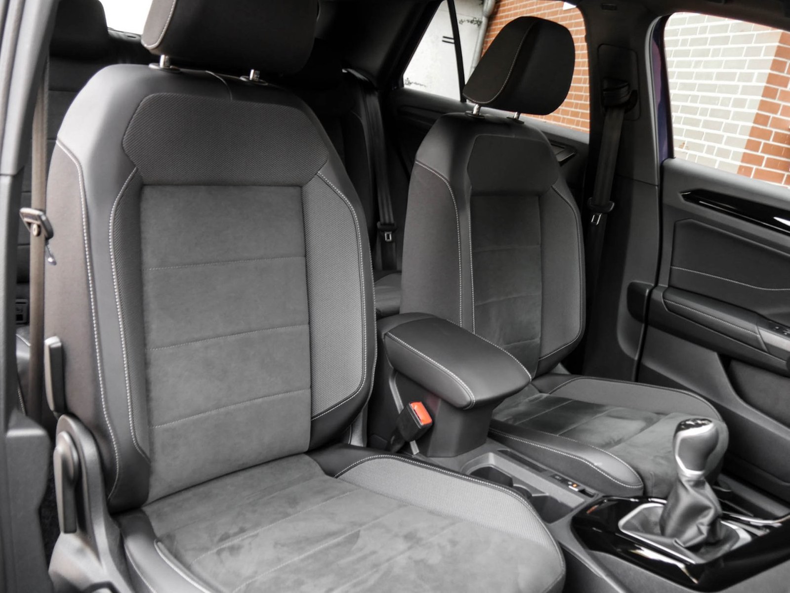 Volkswagen T-Roc 1.0 R-LINE ACC LM17 E-KLAPPE NAVI SITZHEIZ