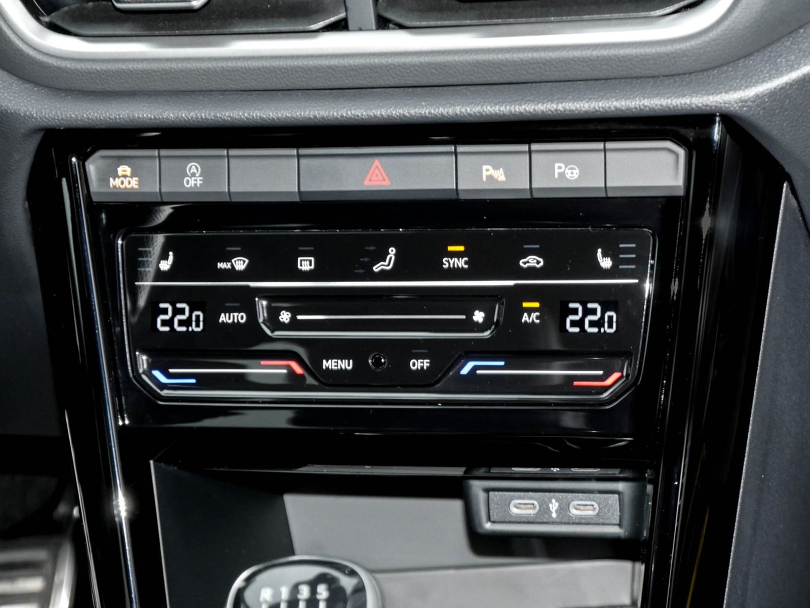 Volkswagen T-Roc 1.0 R-LINE ACC LM17 MATRIXLED NAVI SITZHZ.