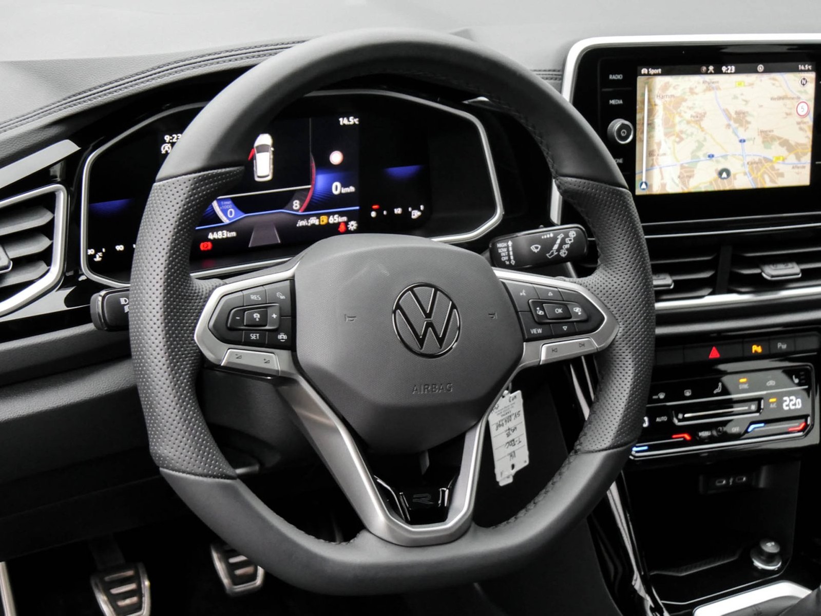 Volkswagen T-Roc 1.0 R-LINE ACC LM17 MATRIXLED NAVI SITZHZ.