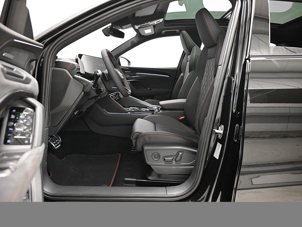 Audi Q5 SUV e-hybrid quattro s tronic AHK PANO LM20