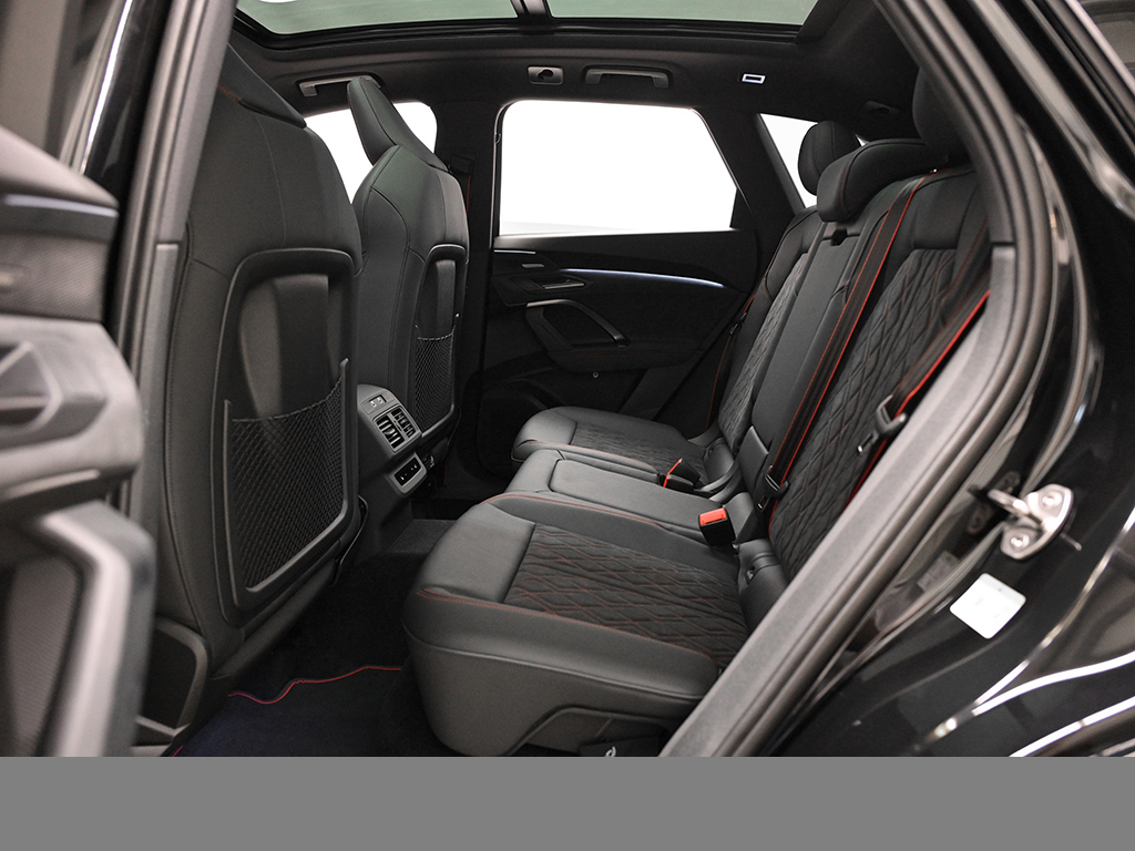 Audi Q5 SUV e-hybrid quattro s tronic AHK PANO LM20