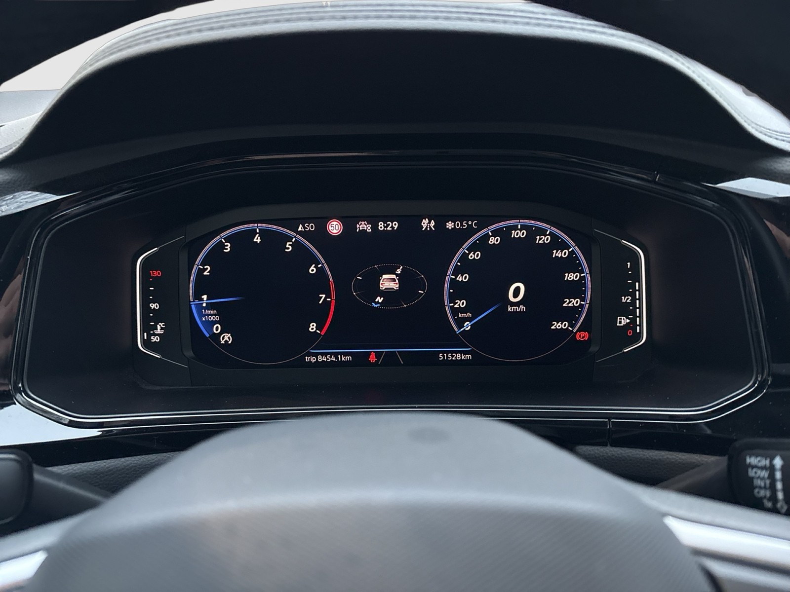 Volkswagen T-Roc 1.0 R-LINE BLACKSTYLE CAM ACC LM18 EKLAPPE