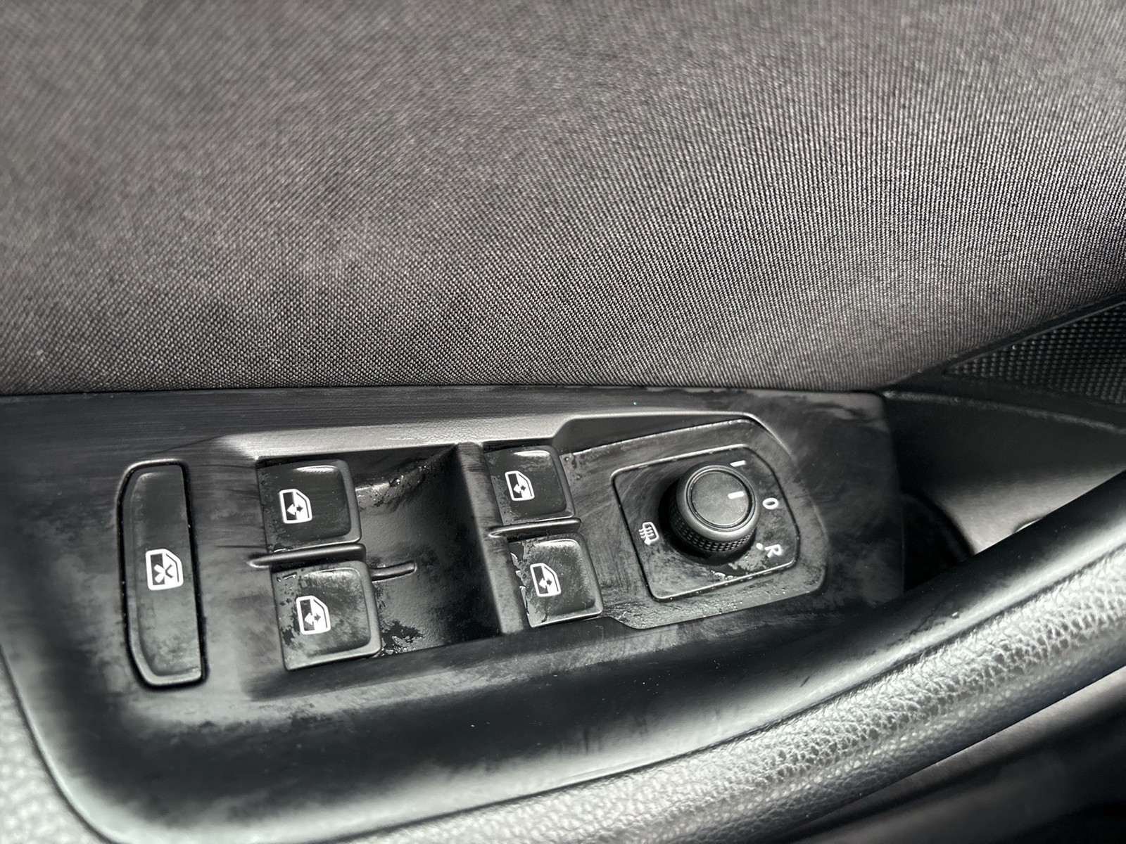 Volkswagen Passat Variant 2.0 BUSINESS STANDHEIZ AHK KAMERA