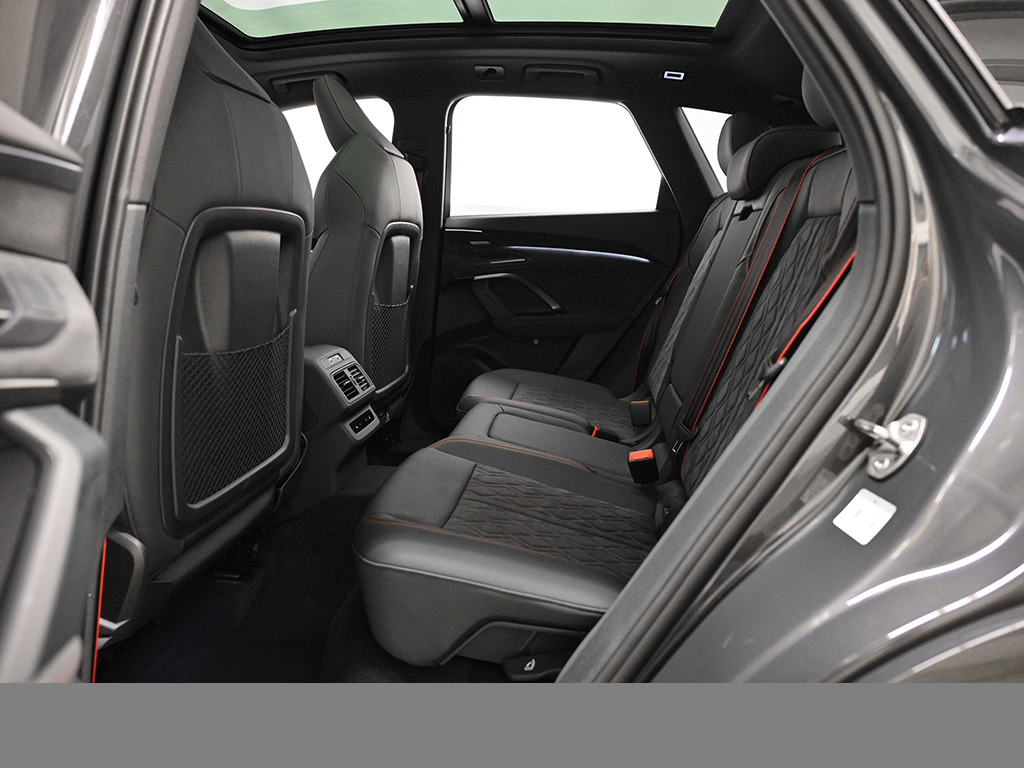 Audi Q5 SUV e-hybrid quattro s tronic AHK PANO LM20