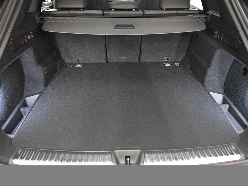 Audi Q5 SUV e-hybrid quattro s tronic AHK PANO LM20
