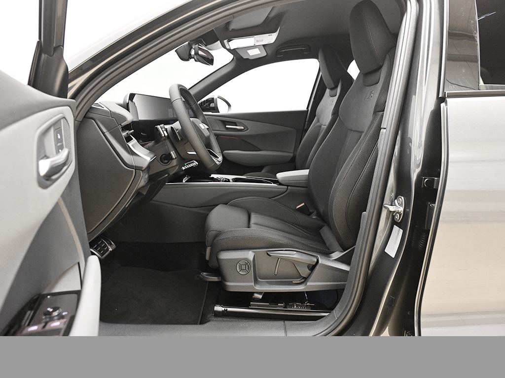 Audi Q3 SUV e-hybrid s tronic S Line AHK TECH+ LM20