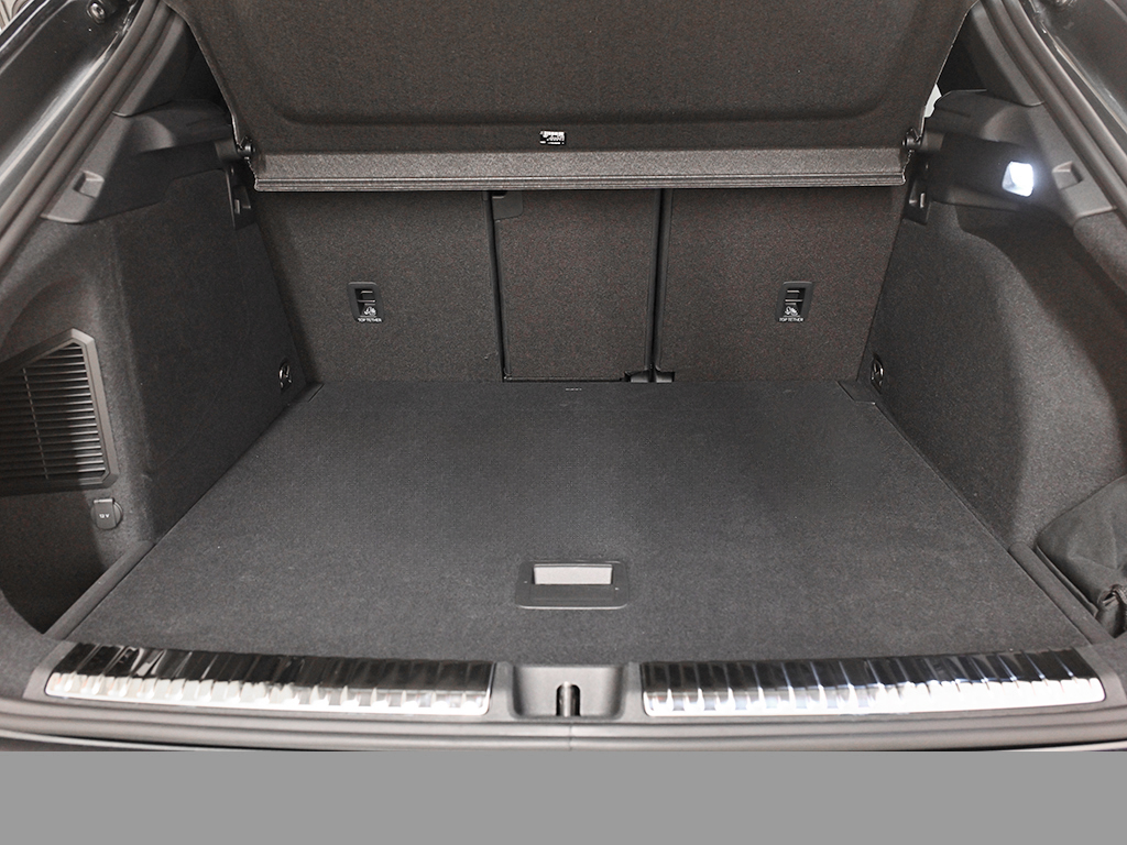 Audi Q3 SUV e-hybrid s tronic S Line AHK TECH+ LM20