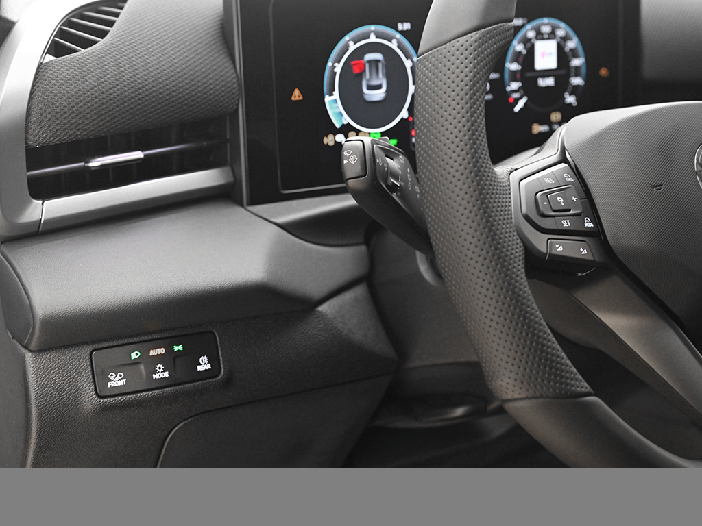 Volkswagen T-Roc 1.5 R-LINE DSG BLACKSTYLE PANO KEYLESS