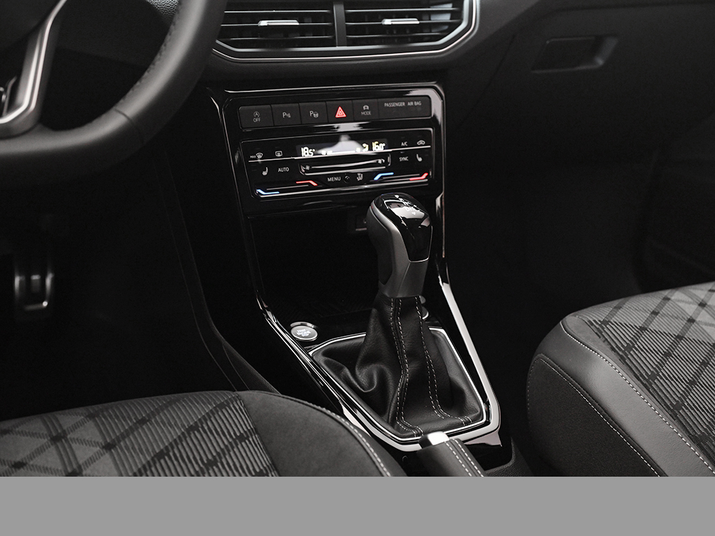 Volkswagen T-Cross 1.5 R-LINE DSG