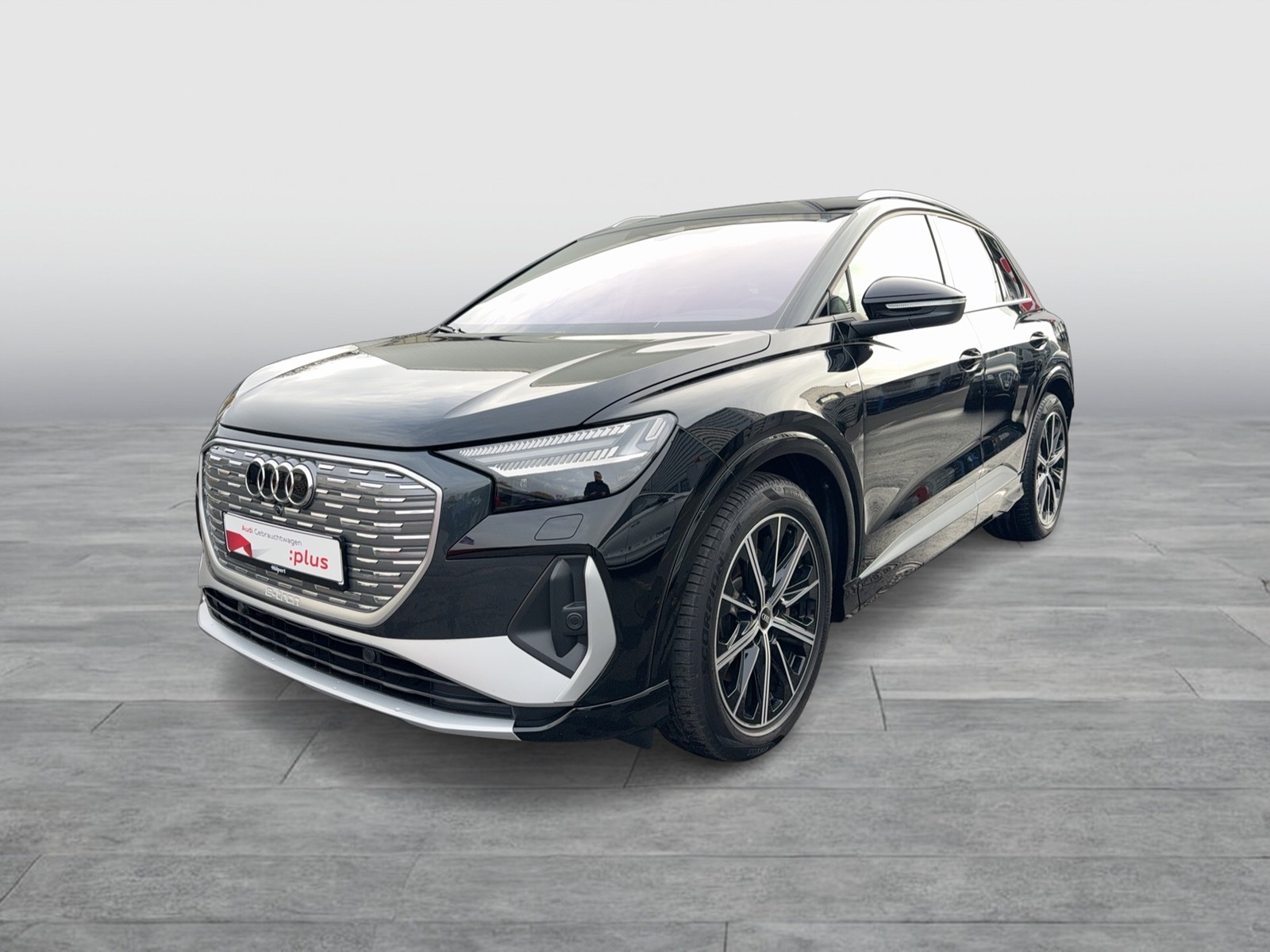 Audi Q4 e-tron 55 quattro S LINE PANO AHK CAM ACC 20Z