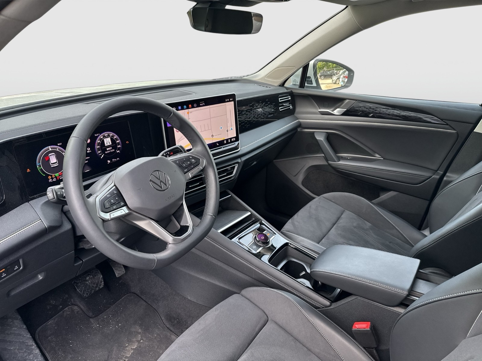 Volkswagen Tiguan 1.5 HYBRID ELEGANCE AHK 360°CAM ACC LM18