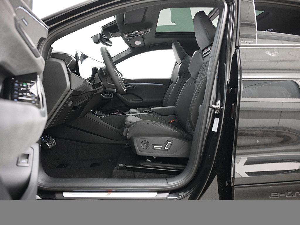 Audi Q6 Sportback e-tron quattro AHK PANO B&O LM21
