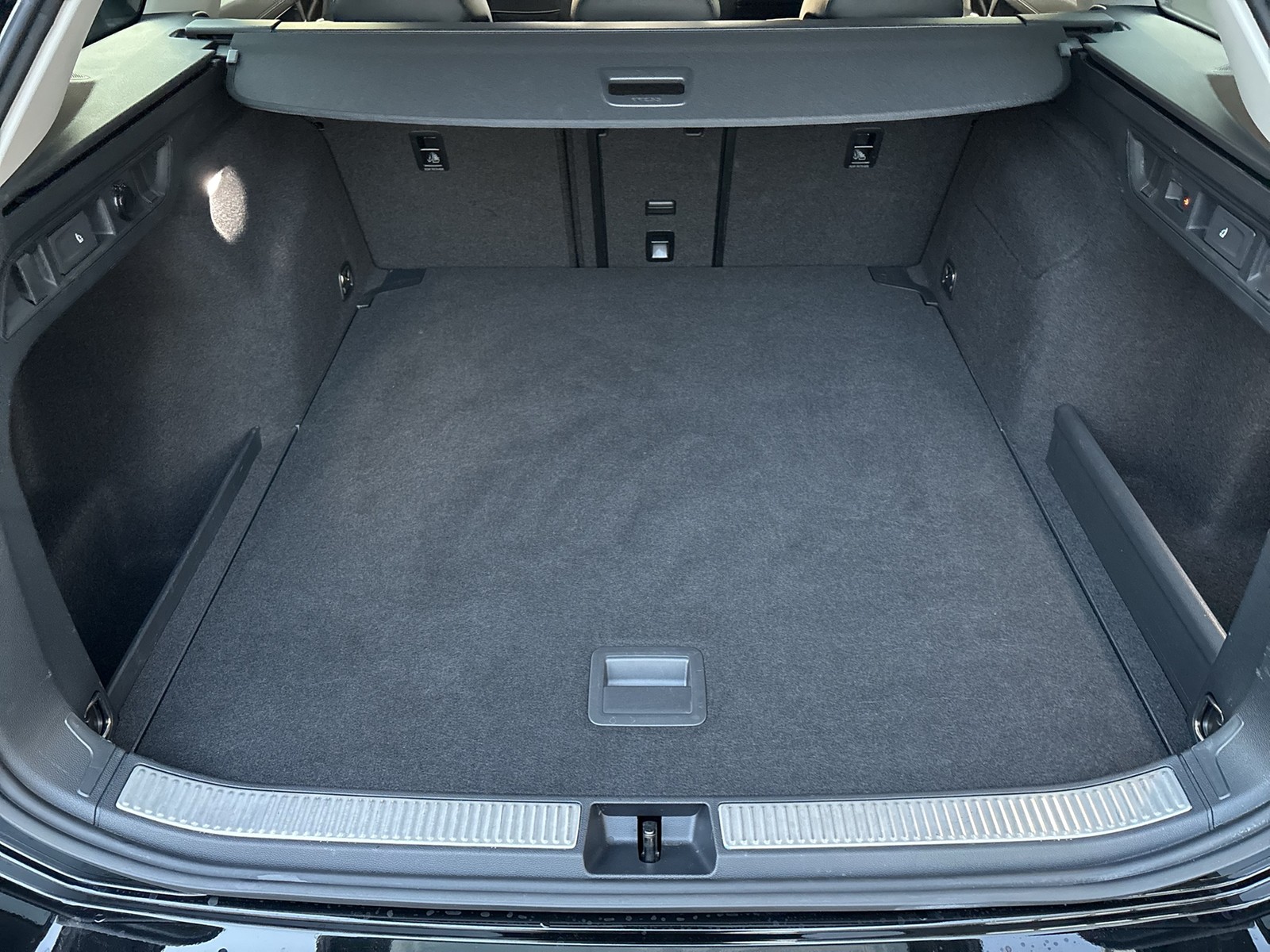 Volkswagen Passat Variant 2.0 BUSINESS NAVI KAMERA AHK ALU