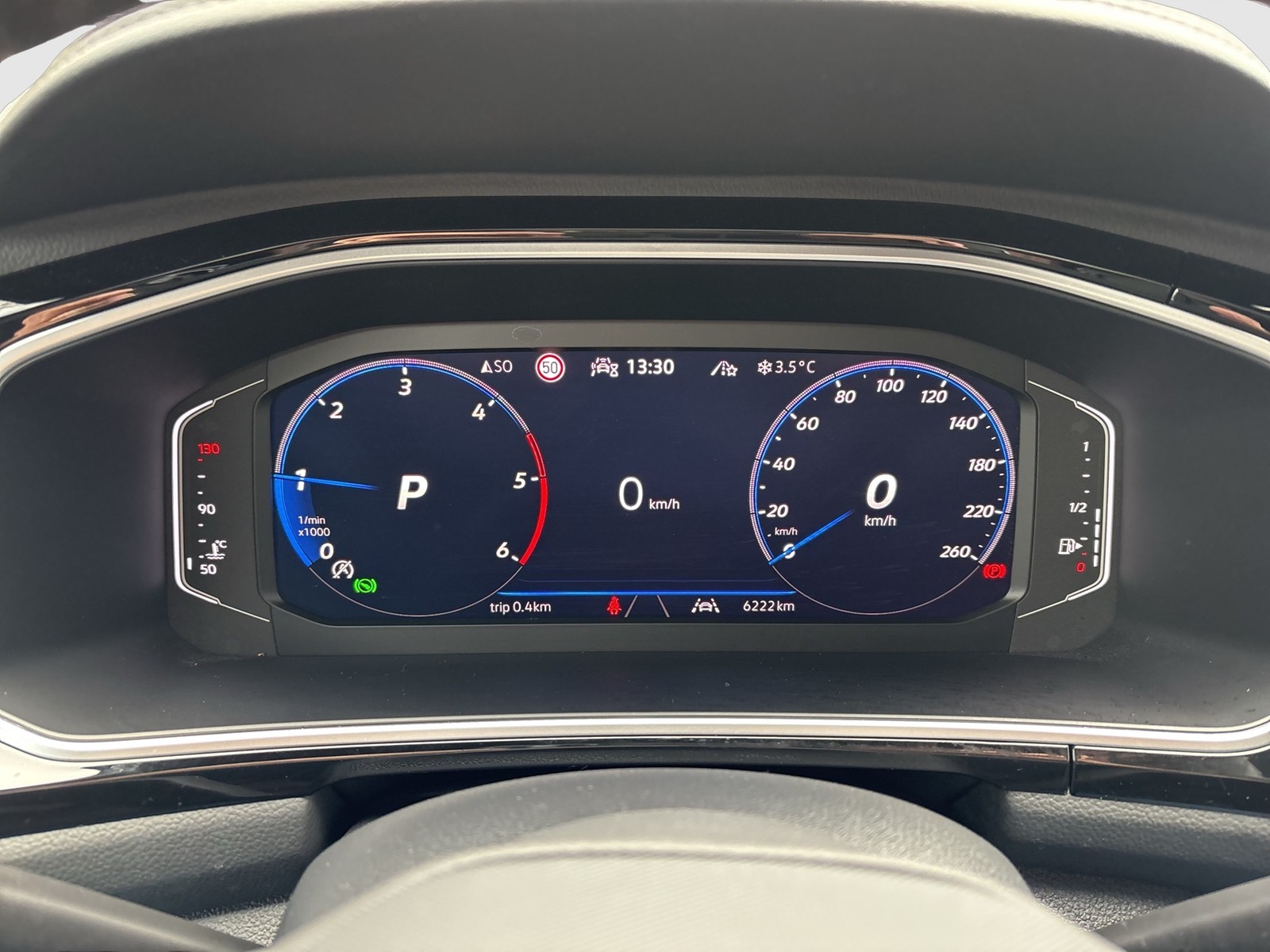 Volkswagen T-Roc 2.0 R-LINE NAVI SITZHEIZUNG ALU LED ACC