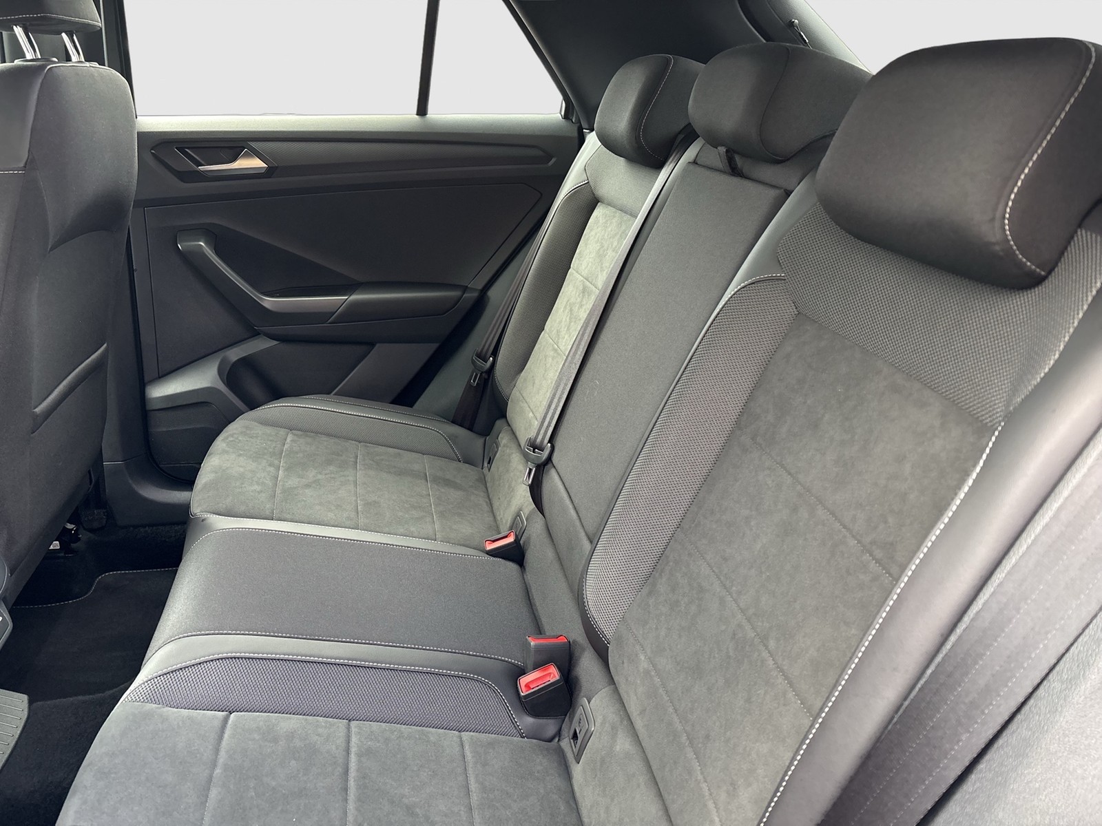 Volkswagen T-Roc 2.0 R-LINE NAVI SITZHEIZUNG ALU LED ACC