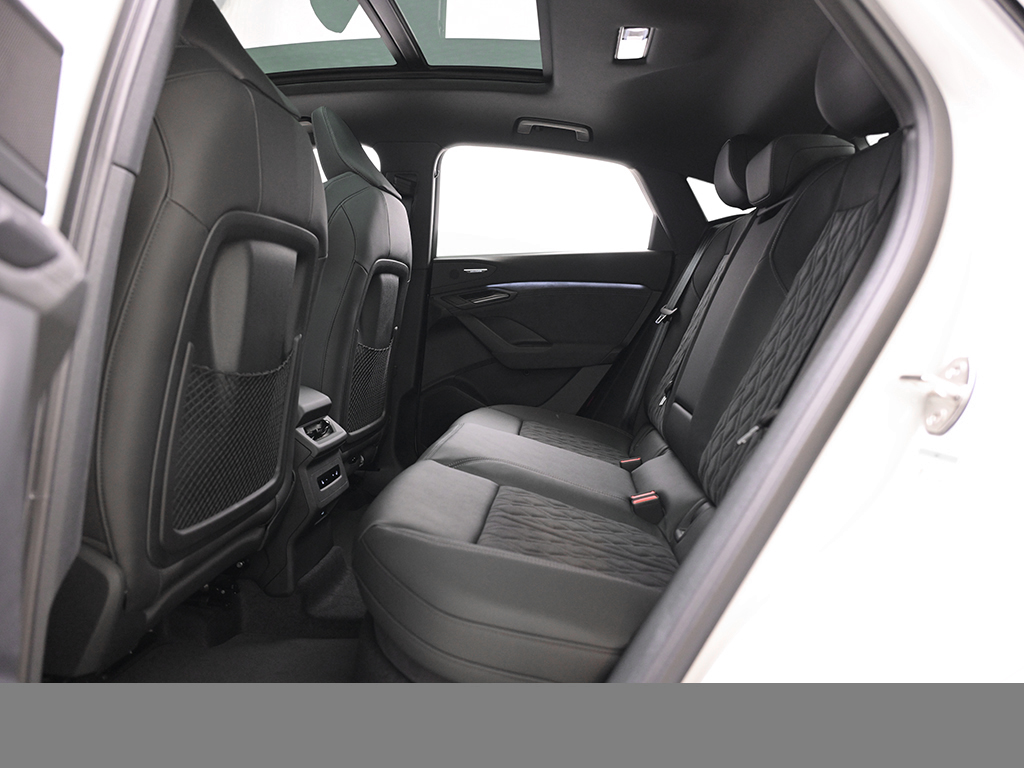 Audi Q6 Sportback e-tron performance AHK PANO LM21