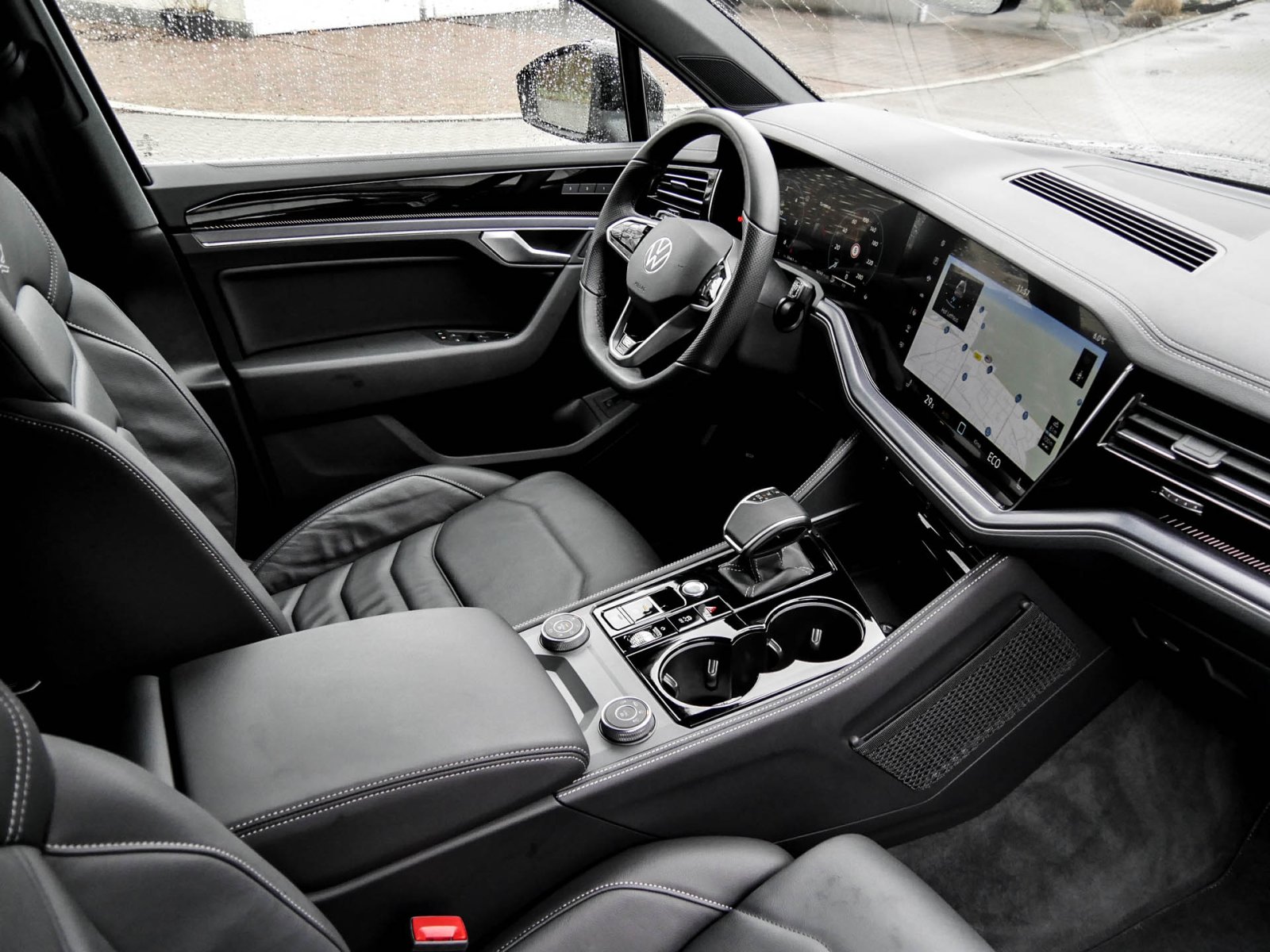 Volkswagen Touareg V6 R-LINE NEUES MODELL HEAD-UP KAMERA
