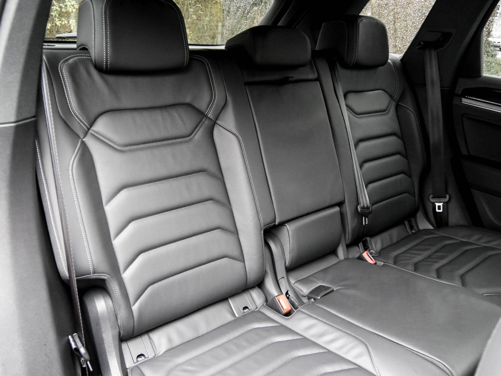 Volkswagen Touareg V6 R-LINE NEUES MODELL HEAD-UP KAMERA