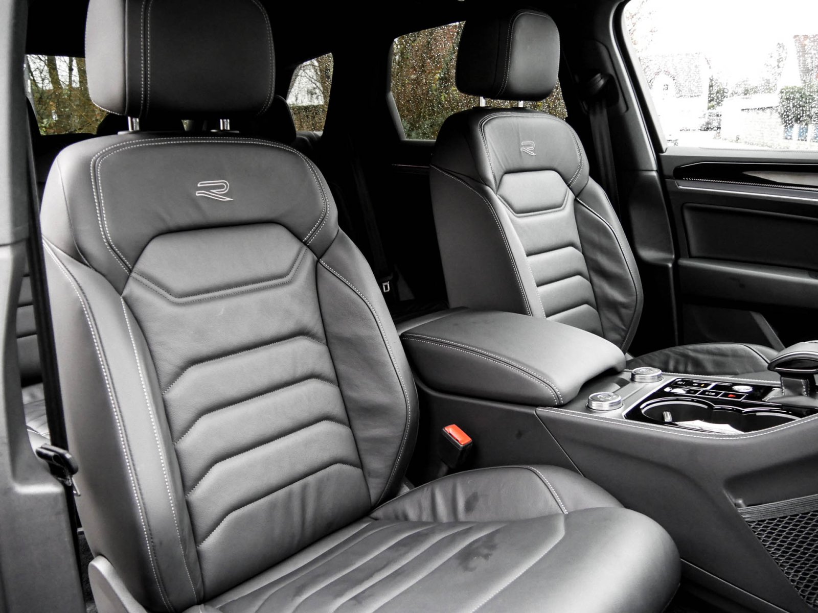 Volkswagen Touareg V6 R-LINE NEUES MODELL HEAD-UP KAMERA
