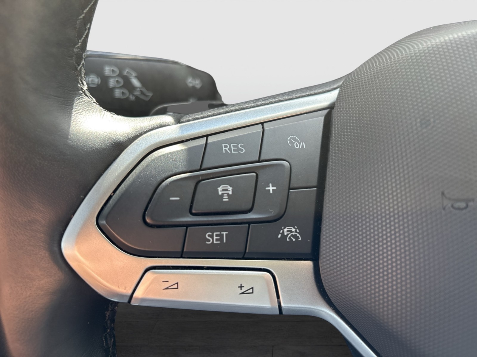 Volkswagen T-Cross 1.5 GOAL ACC LM17 CARPLAY SITZHEIZUNG