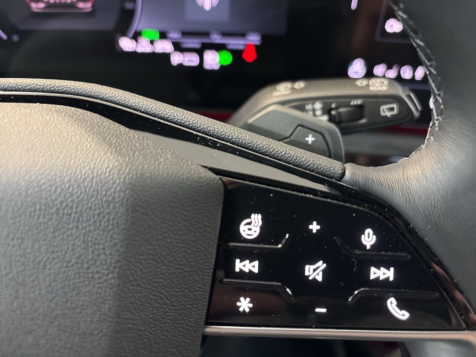 Audi Q6 e-tron quattro S LINE PANO B&O AHK 360CAM ACC