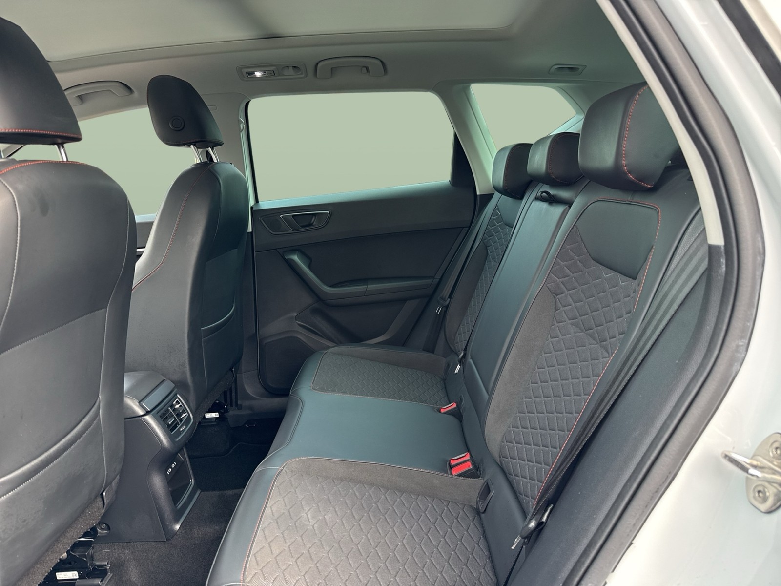 Seat Ateca 2.0 FR PANO ALU18 eKLAPPE NAVI KAMERA