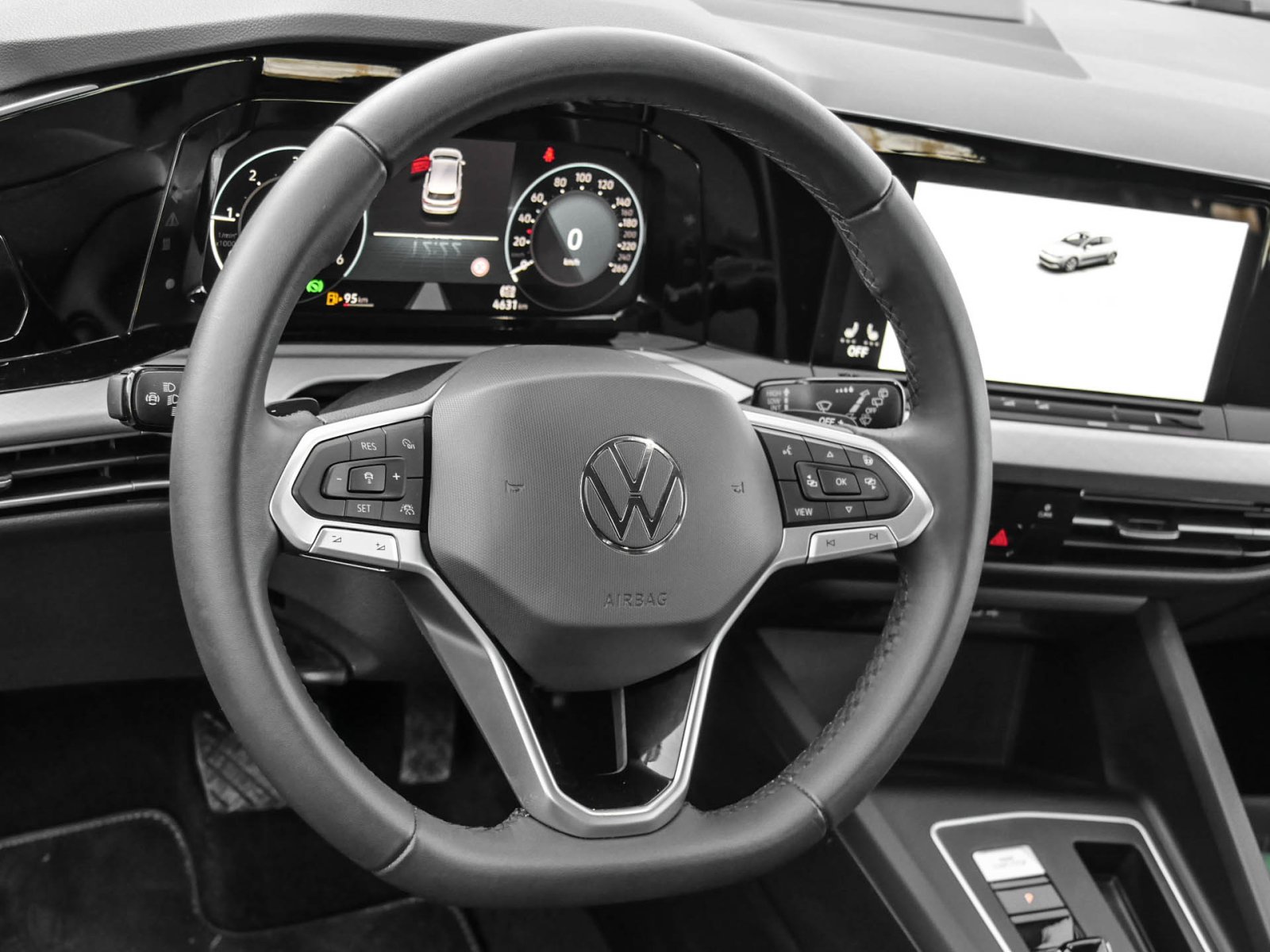 Volkswagen Golf VIII 2.0 LIFE ACC ALU LED NAVI SITZHEIZUNG