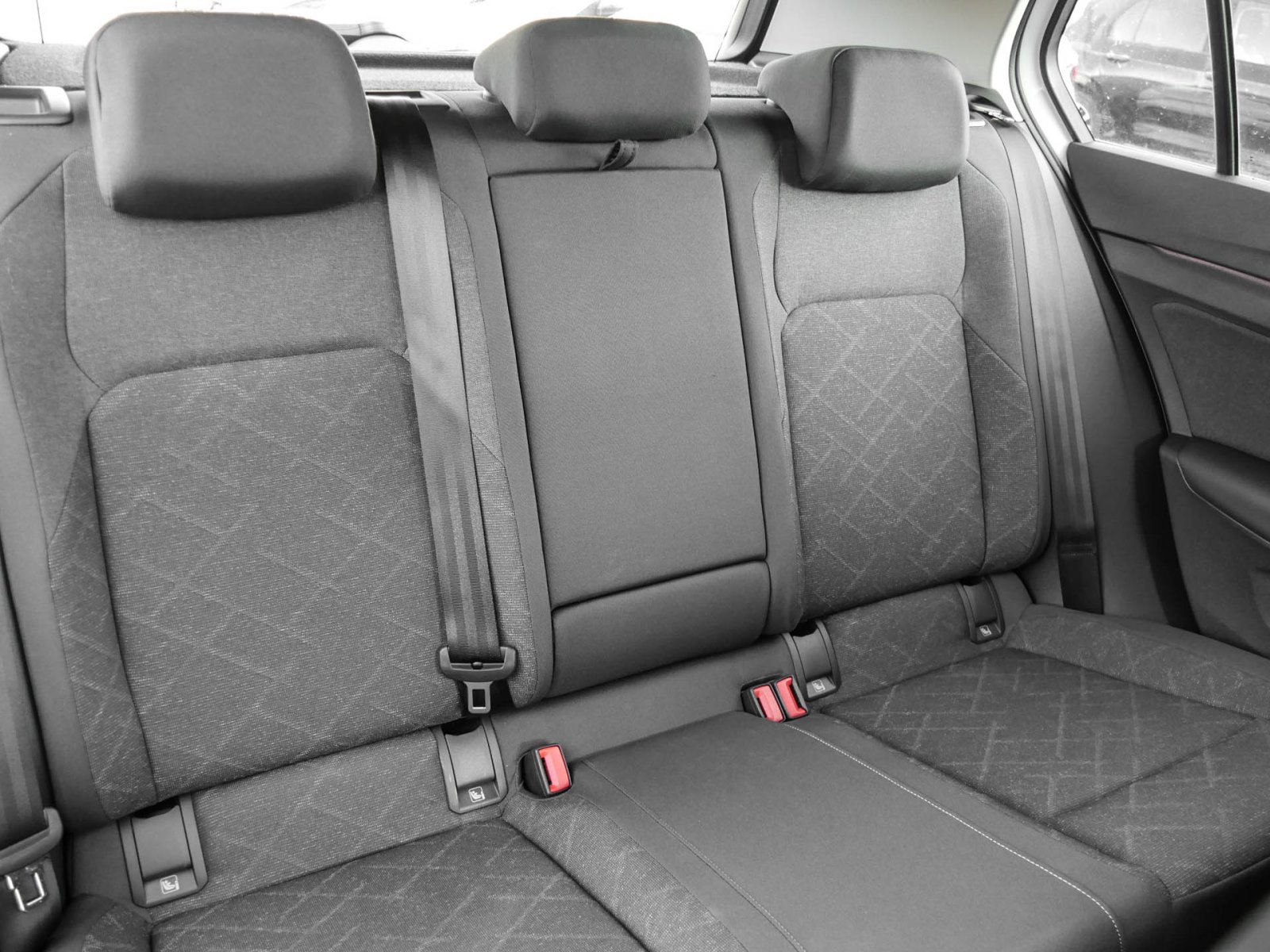 Volkswagen Golf VIII 2.0 LIFE ACC ALU LED NAVI SITZHEIZUNG