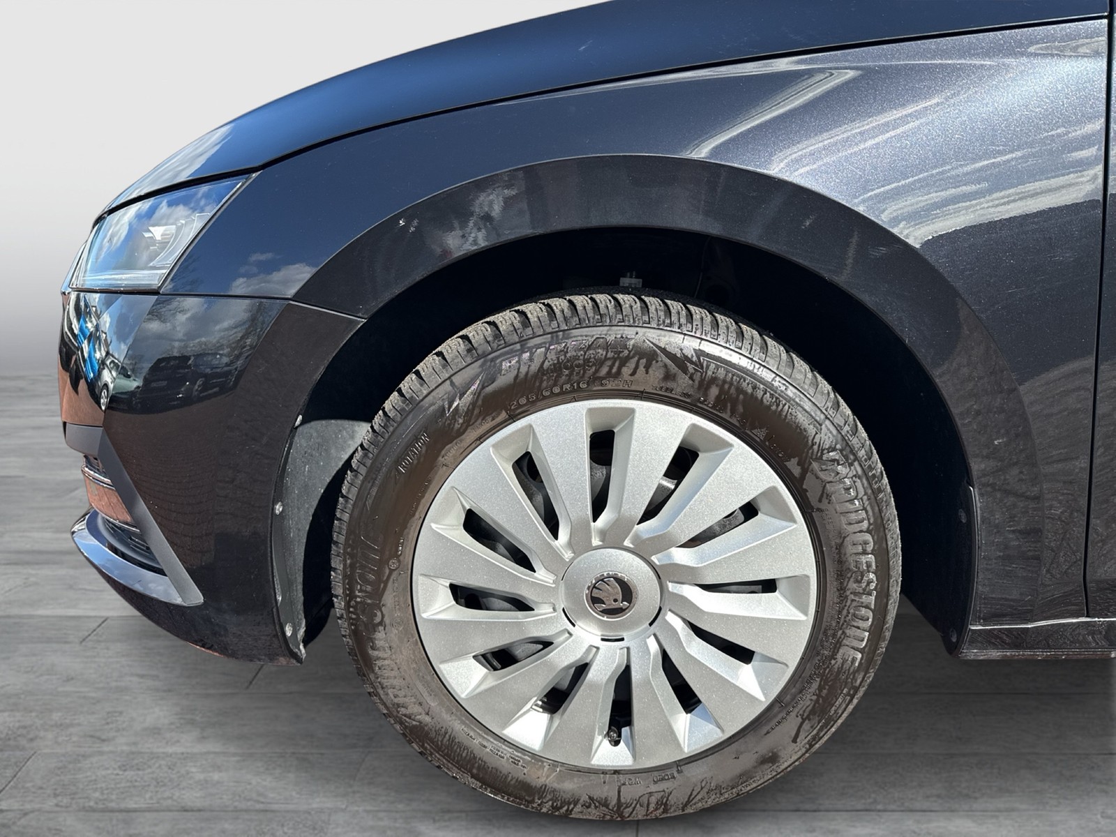 Skoda Octavia Combi 2.0 STYLE AHK NAVI LM17 CARPLAY