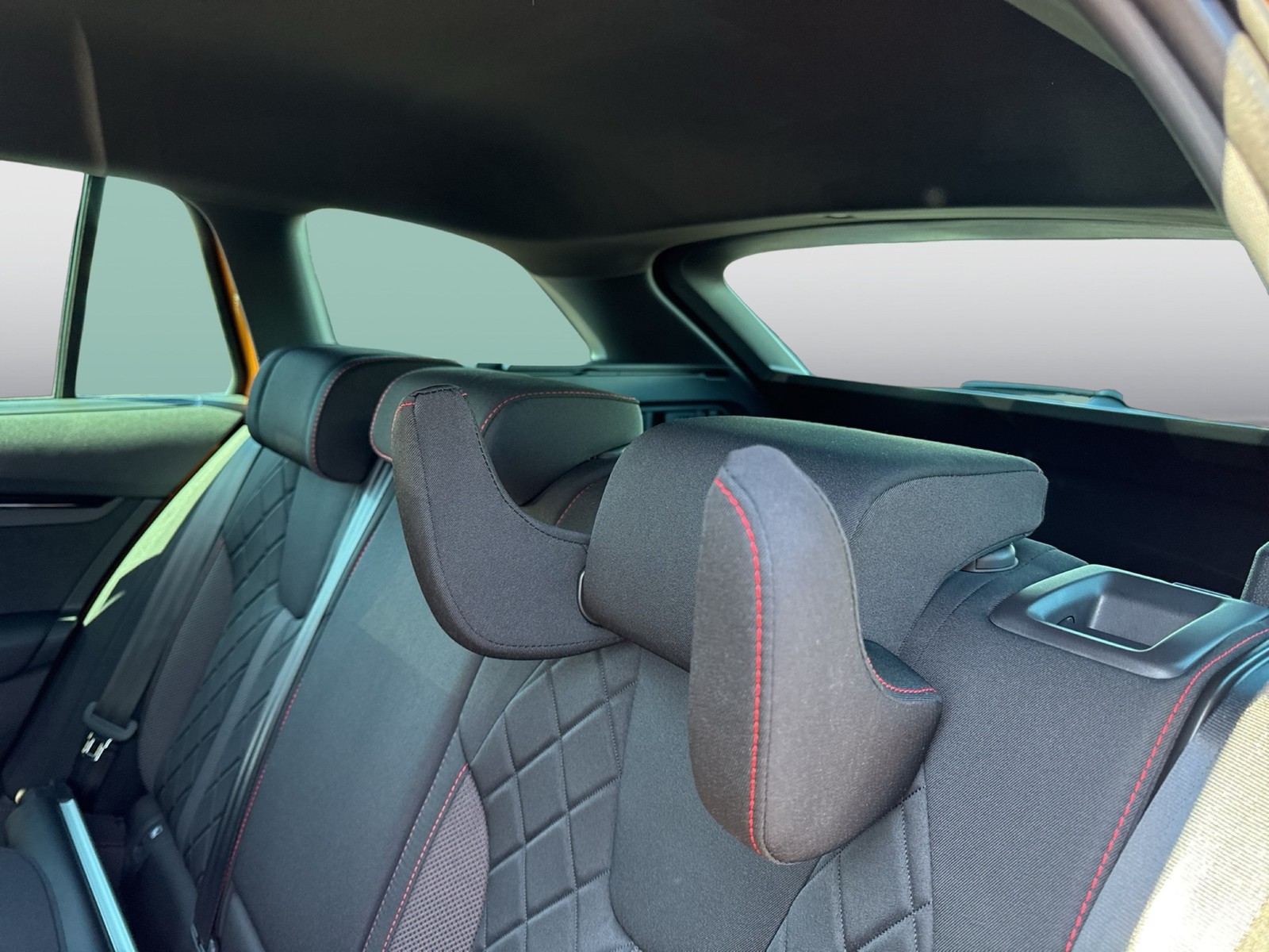 Skoda Octavia Combi 2.0 RS CAM ACC LM18 HEAD-UP MATRIX