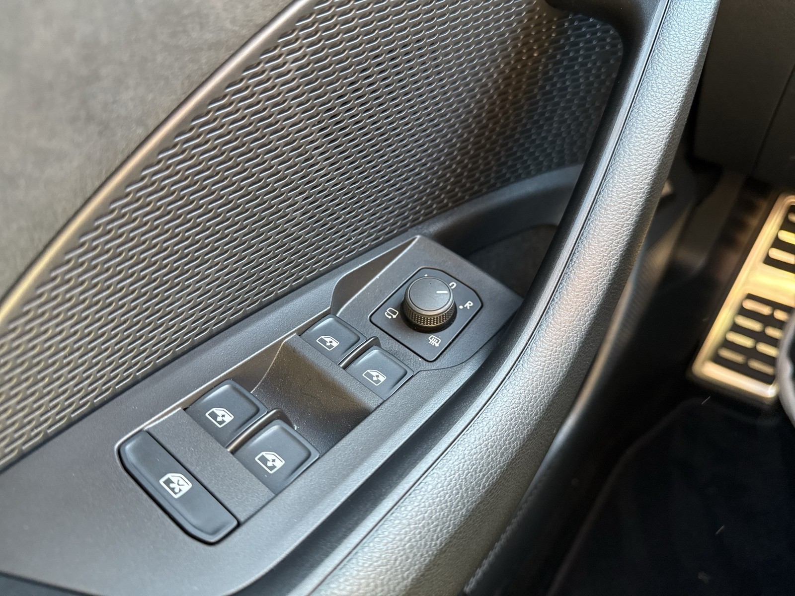 Skoda Octavia Combi 2.0 RS CAM ACC LM18 HEAD-UP MATRIX