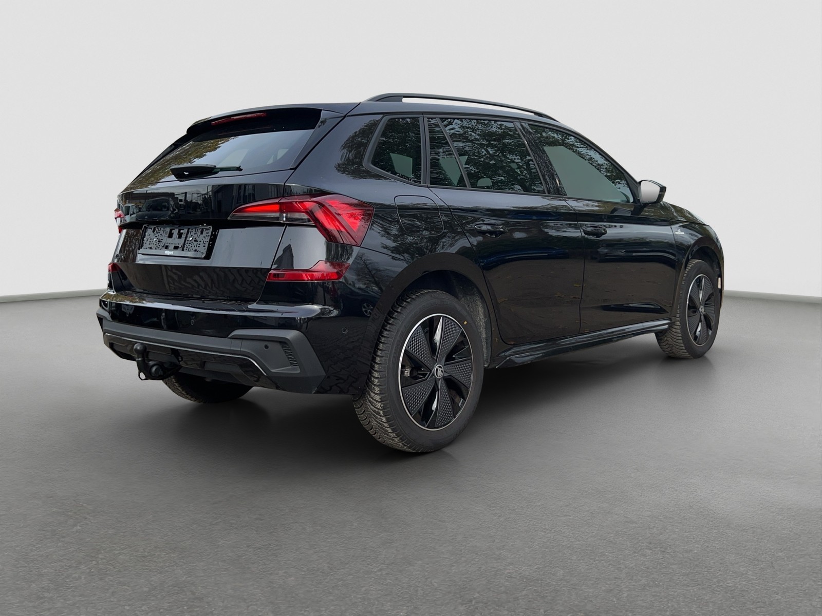 Skoda Kamiq 1.5 MONTE CARLO PANO AHK CAM ACC NAVI LM17