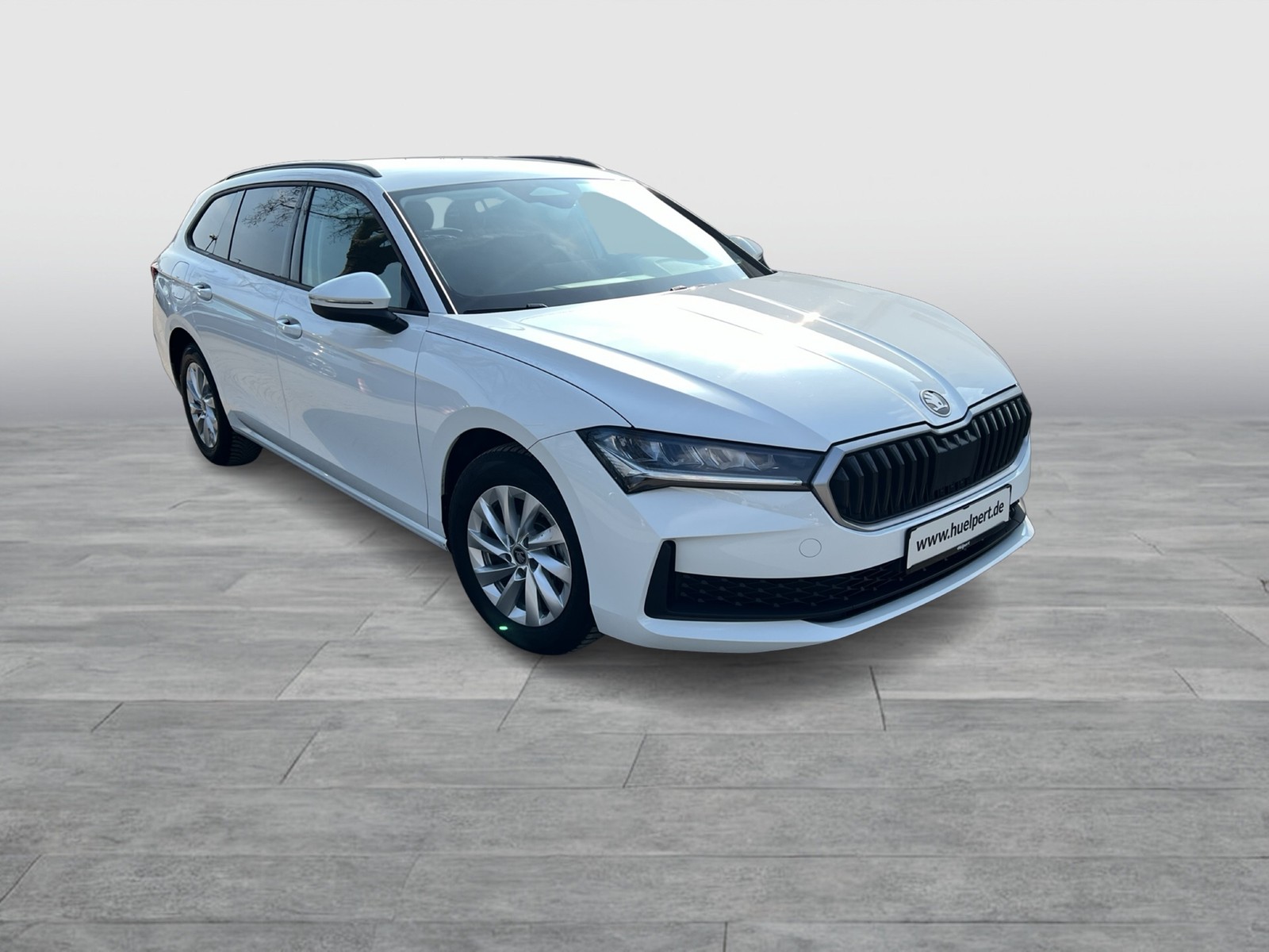 Skoda Superb Combi 1.5eTSI CAM ACC NAVI CARPLAY SITZHZ