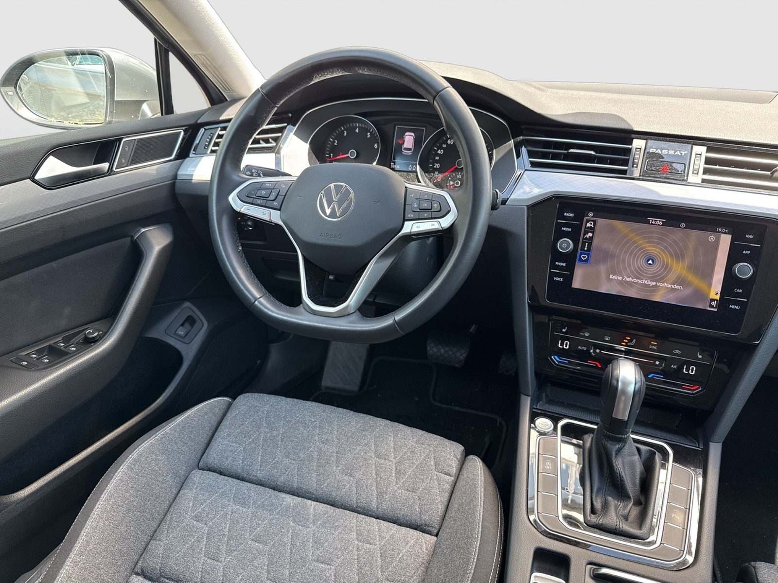 Volkswagen Passat Variant 1.5 BUSINESS HEAD-UP ACC ALU17 NAVI