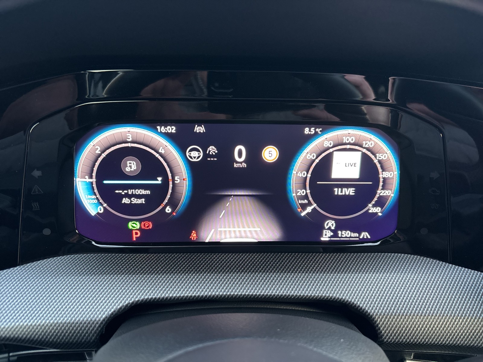 Volkswagen Golf VIII Variant R-LINE NAVI PANO KAMERA ALU18