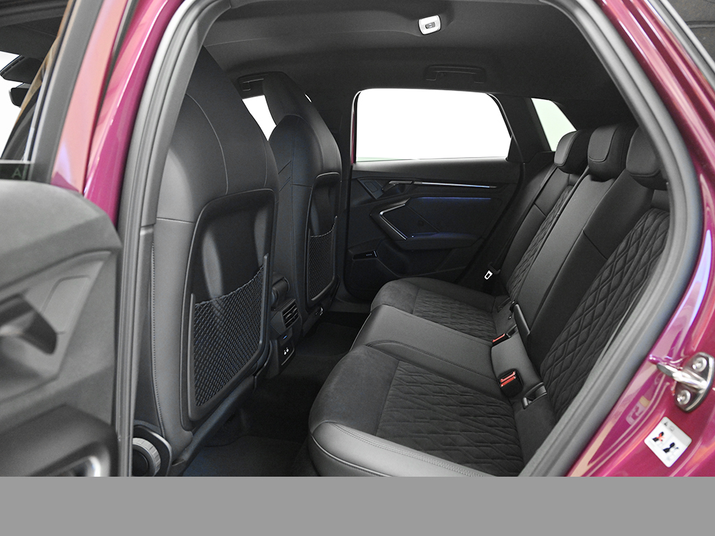 Audi RS3 Sportback tronic Beere Perleffekt SONOS+MATRIX+RS-Sportabgasanlage