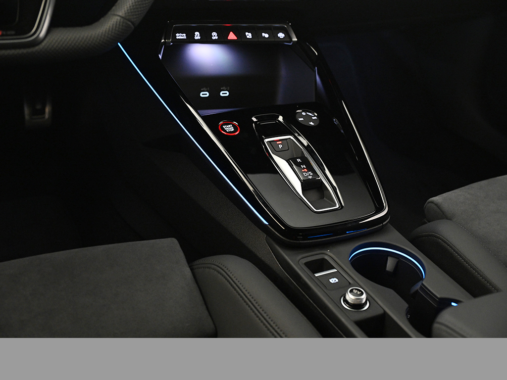 Audi RS3 Sportback tronic Beere Perleffekt SONOS+MATRIX+RS-Sportabgasanlage