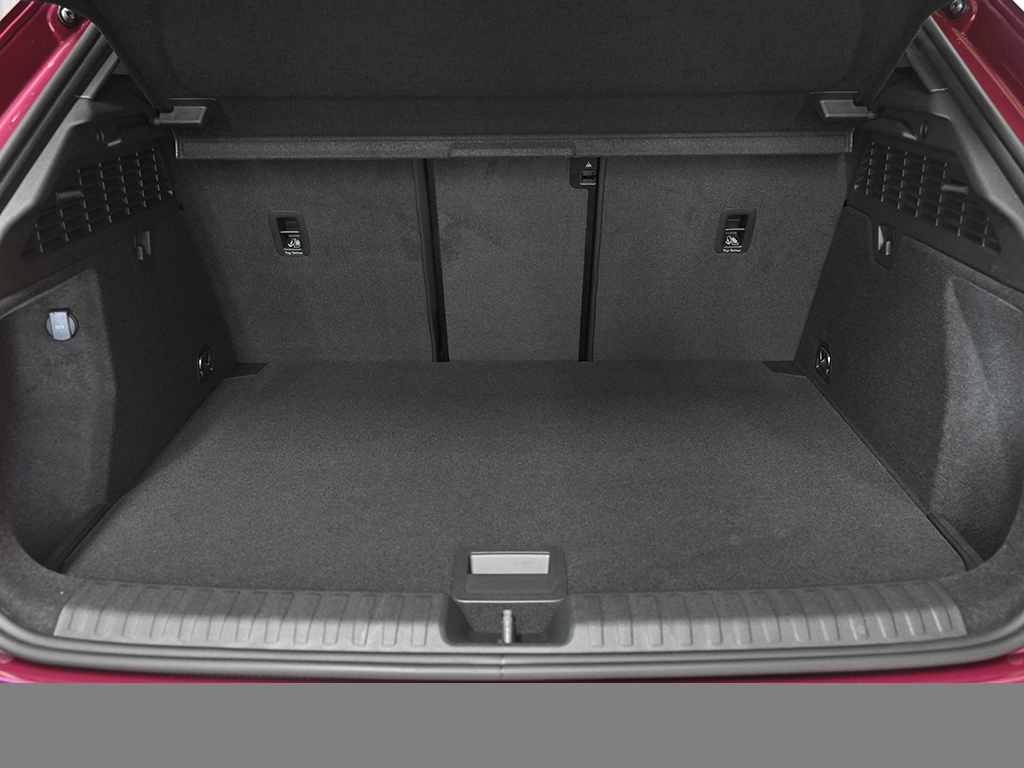 Audi RS3 Sportback tronic Beere Perleffekt SONOS+MATRIX+RS-Sportabgasanlage