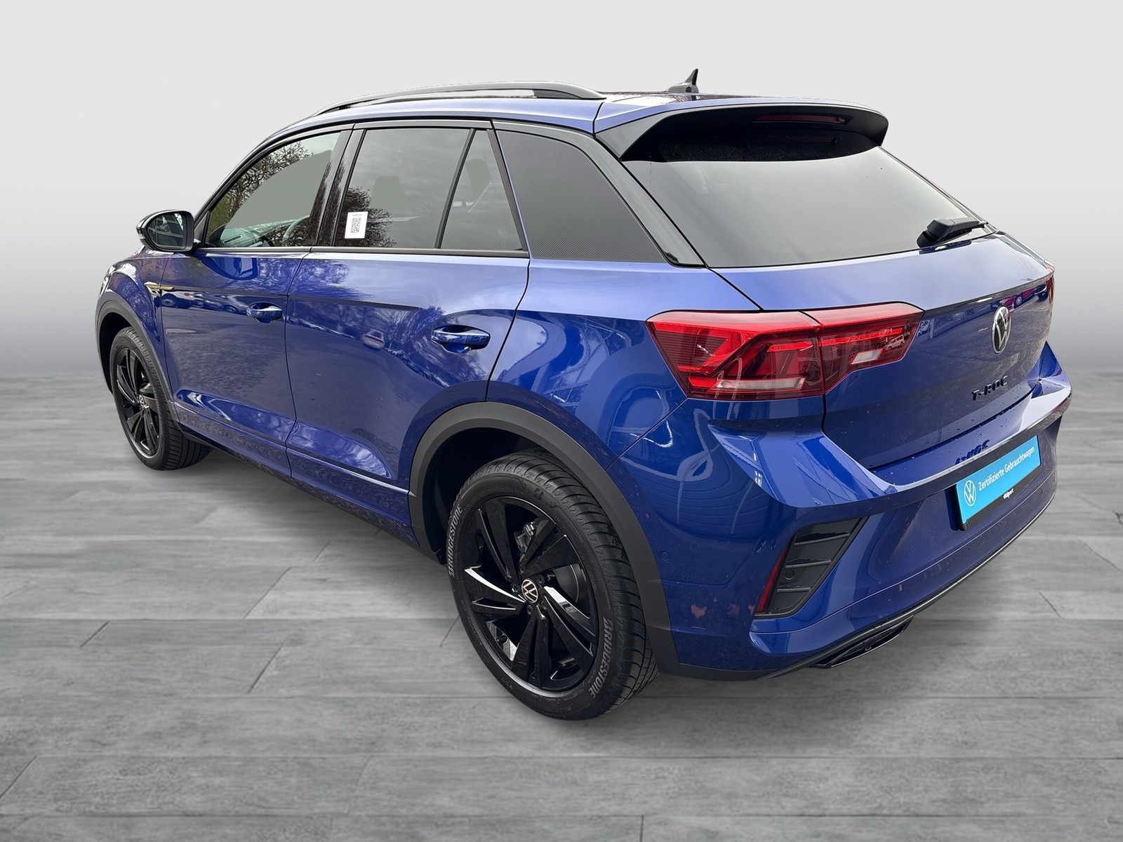 Volkswagen T-Roc 1.0 R-LINE BLACK STYLE ACC LED+ ALU18 NAVI