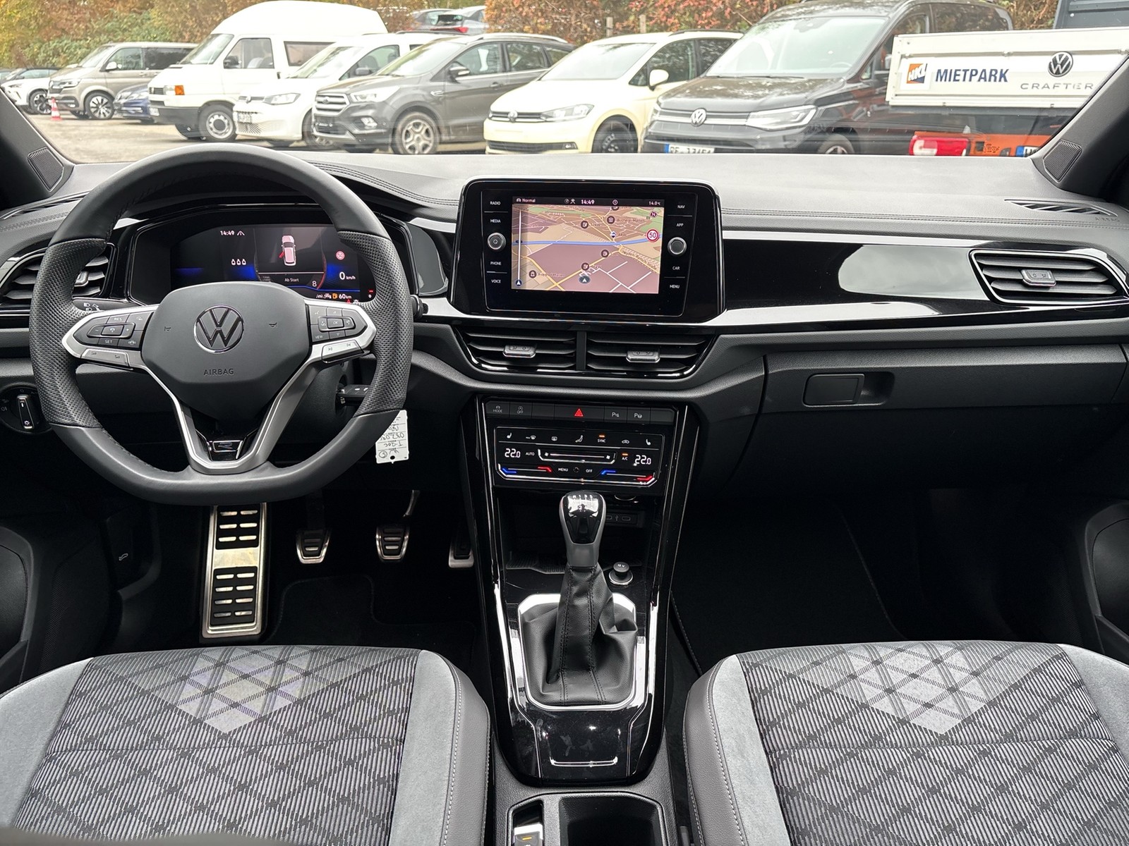 Volkswagen T-Roc 1.0 R-LINE BLACK STYLE ACC LED+ ALU18 NAVI