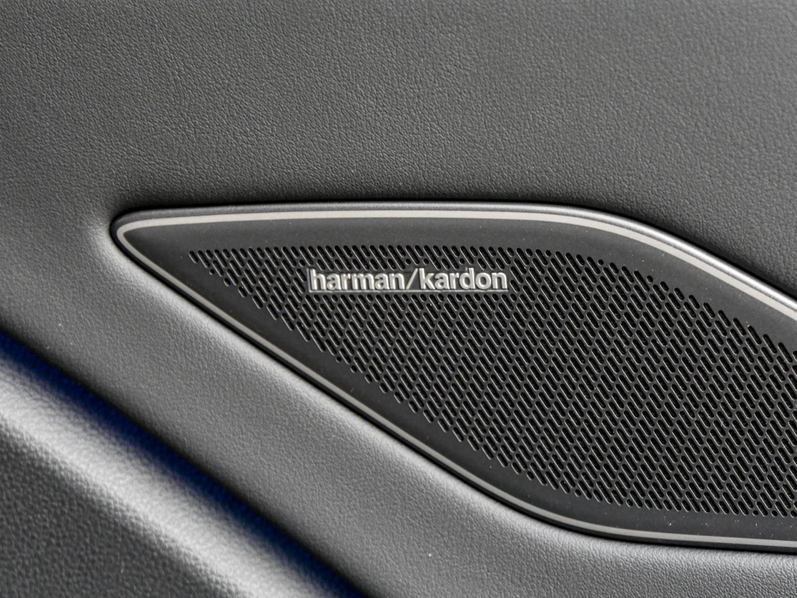 Volkswagen Tiguan 2.0 R-LINE 4X4 NEUESMODELL LEDER PANO 20Z