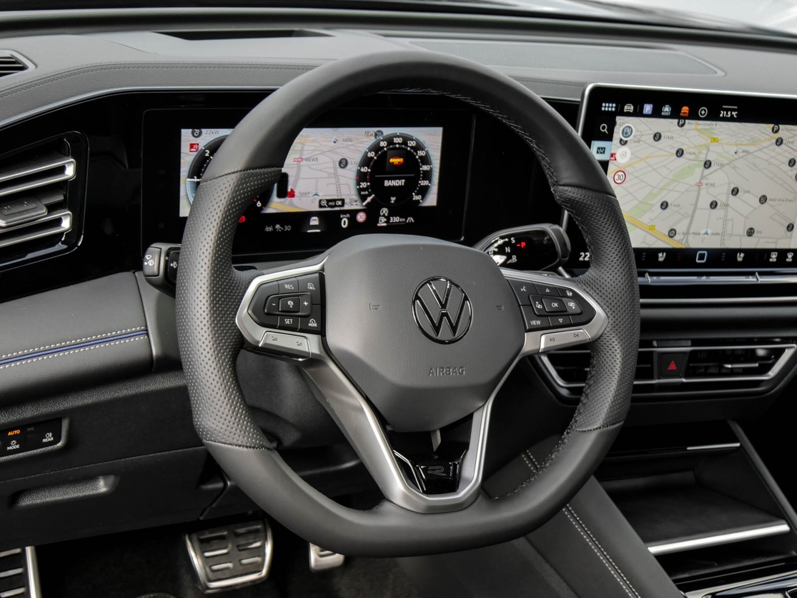 Volkswagen Tiguan 2.0 R-LINE 4X4 NEUESMODELL LEDER PANO 20Z