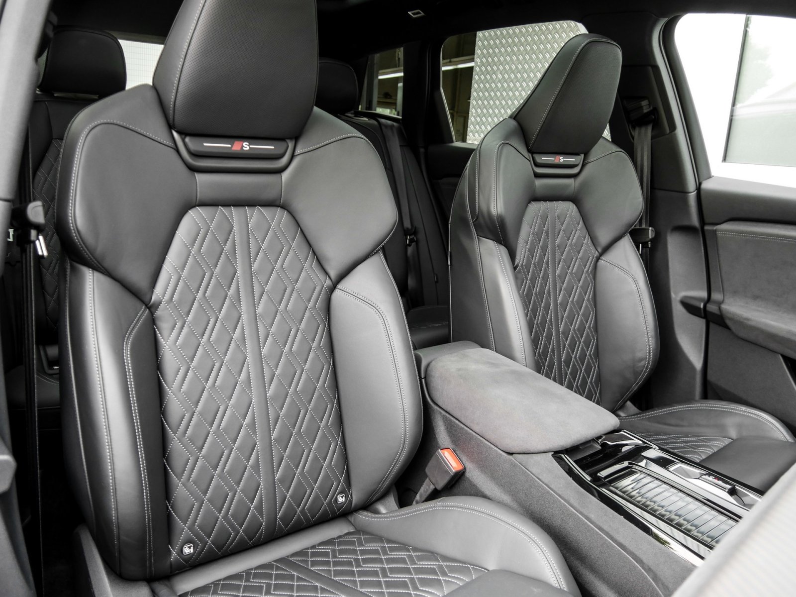 Audi SQ6 e-tron quattro PANO B&O 360°CAM ACC LM21