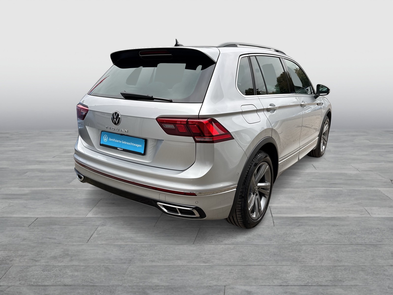 Volkswagen Tiguan 2.0 R-LINE LEDER AHK CAM ACC LM19 NAVI