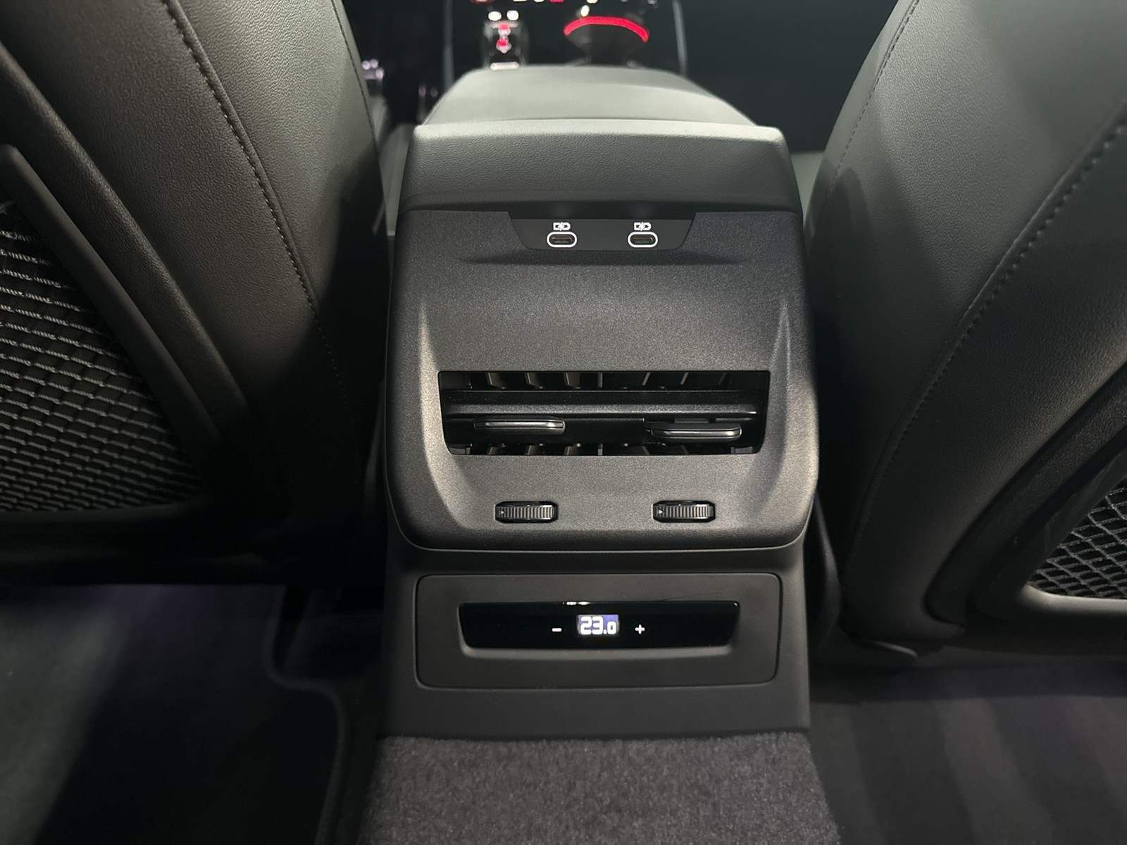 Audi A5 Avant TFSI quattro S tronic S Line SLine+editionone+Techplus+Sportsitze+