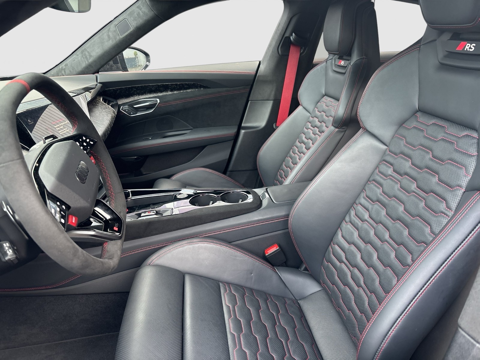 Audi RS e-tron GT performance quattro CARBONDACH B&O