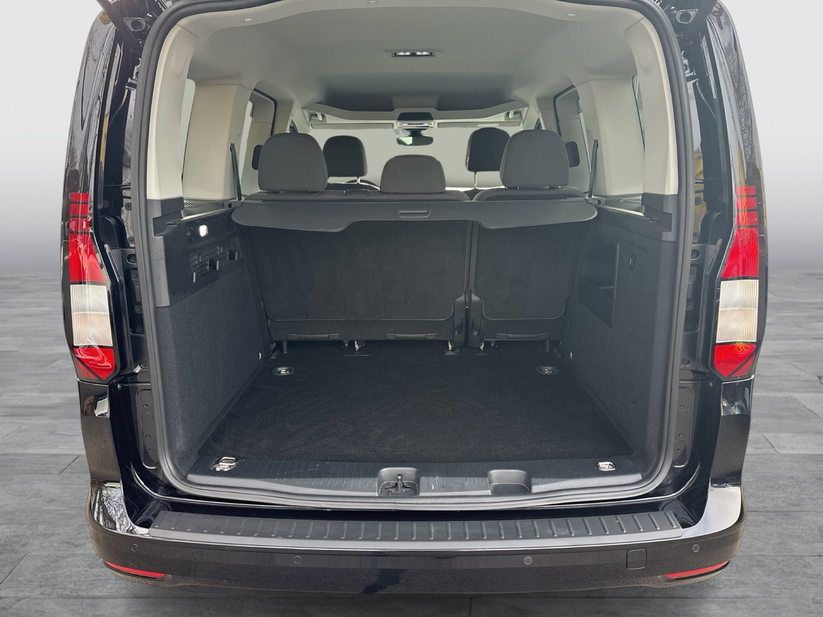 Volkswagen Caddy 1.5 LIFE ALU CARPLAY SITZHEIZUNG LED KLIMA